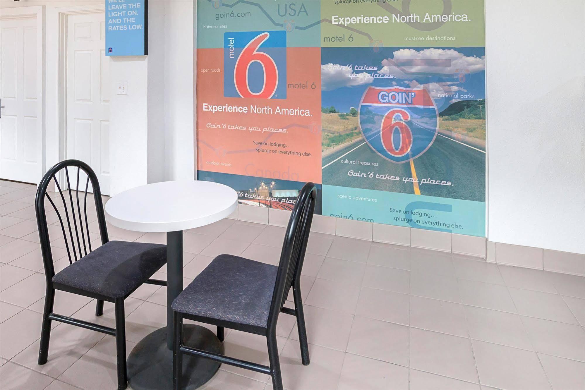 Motel 6-Grand Prairie, Tx - Near Six Flags Drive Εξωτερικό φωτογραφία