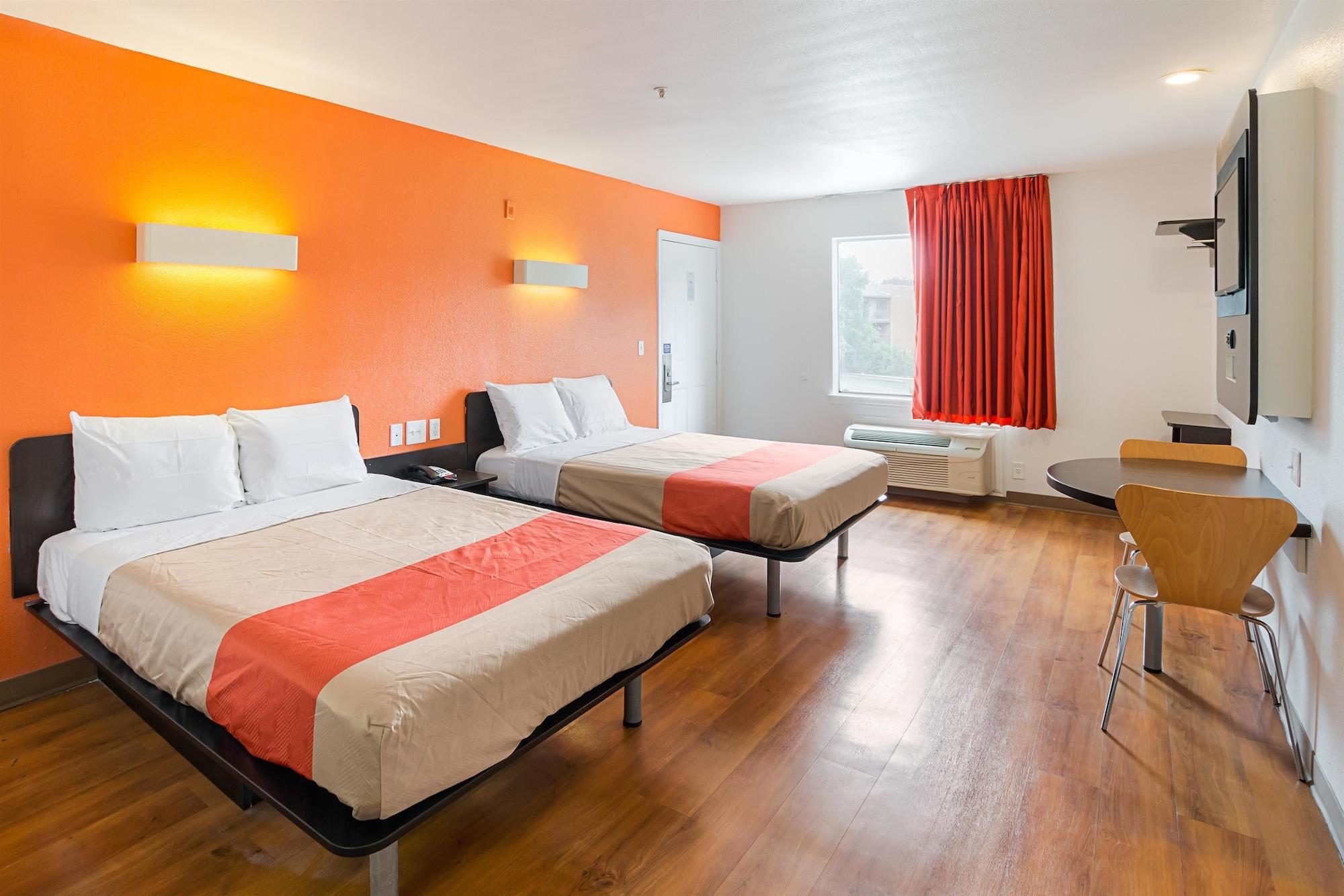 Motel 6-Grand Prairie, Tx - Near Six Flags Drive Εξωτερικό φωτογραφία