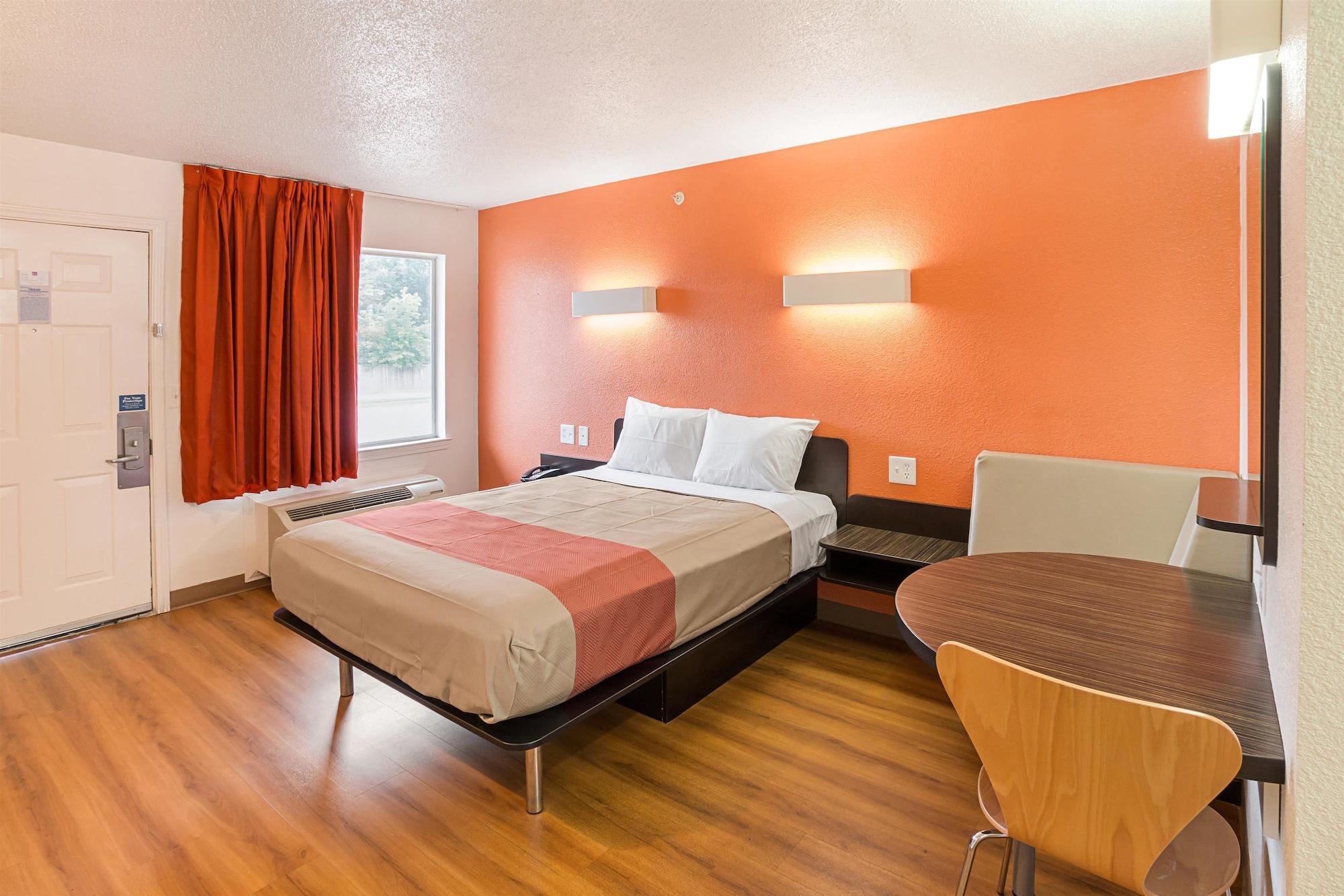 Motel 6-Grand Prairie, Tx - Near Six Flags Drive Εξωτερικό φωτογραφία