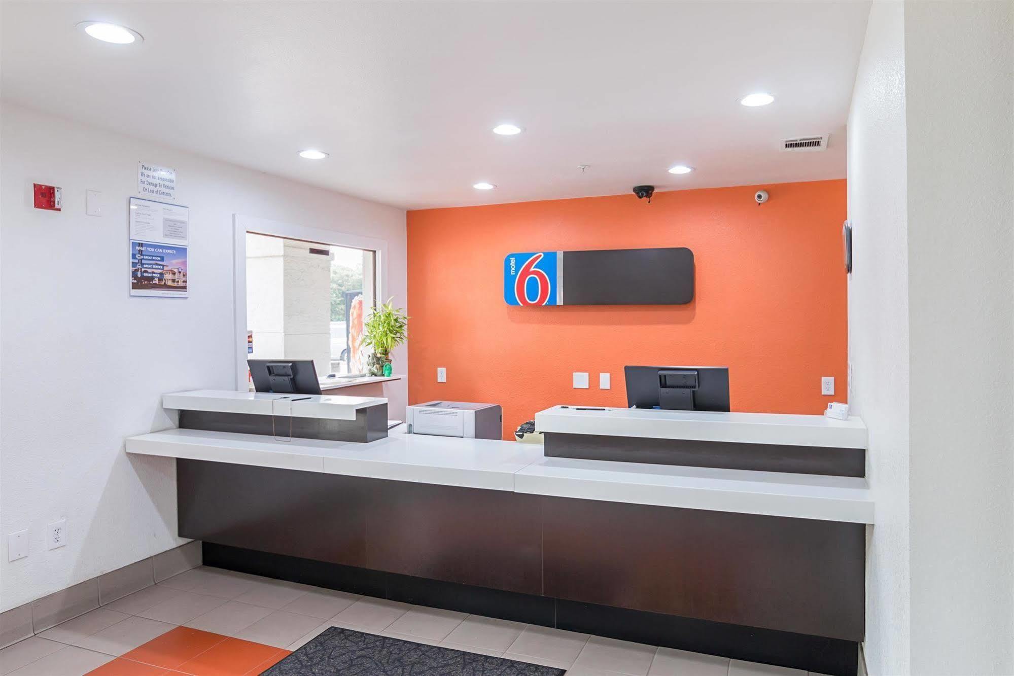 Motel 6-Grand Prairie, Tx - Near Six Flags Drive Εξωτερικό φωτογραφία