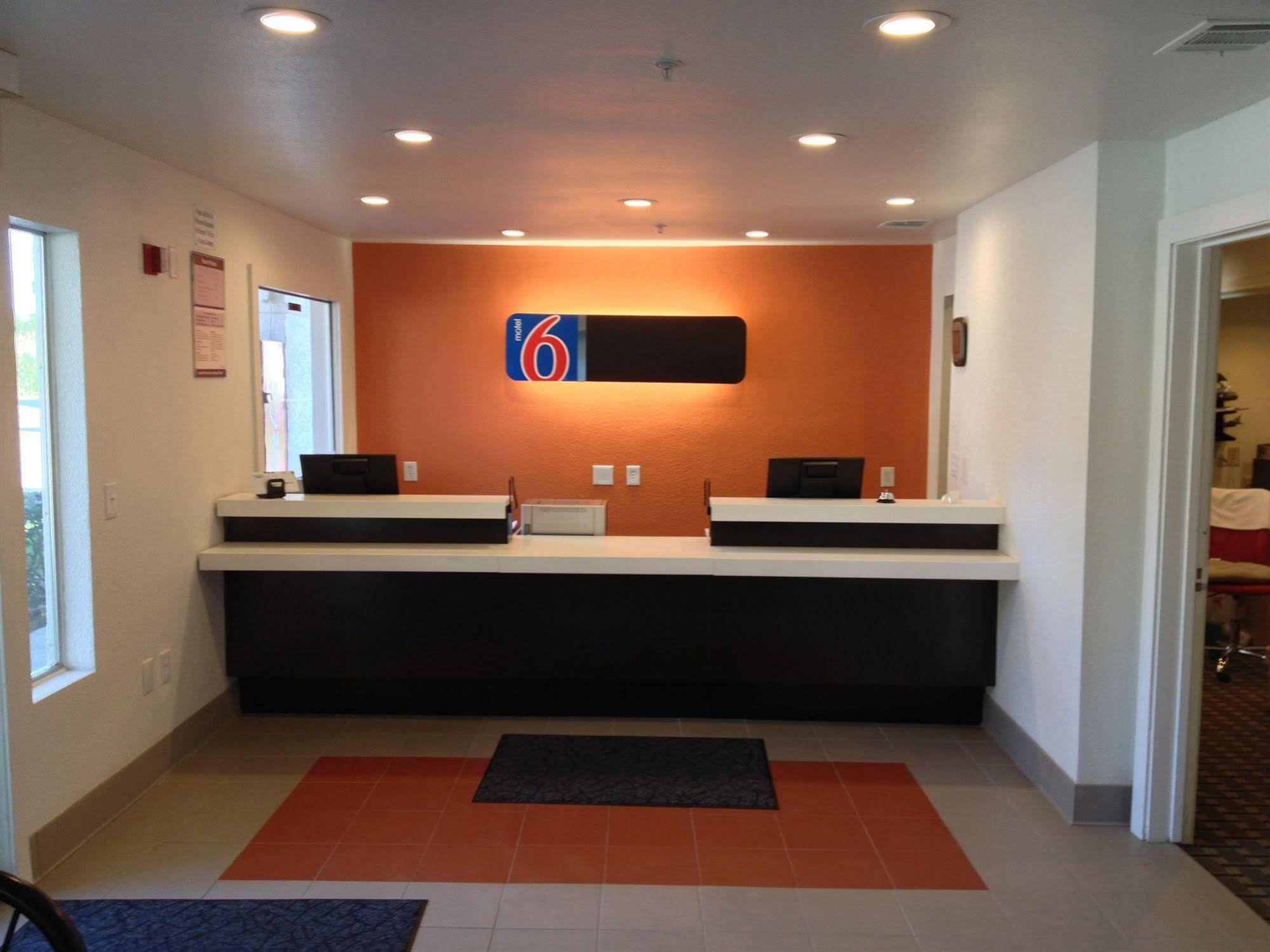 Motel 6-Grand Prairie, Tx - Near Six Flags Drive Εξωτερικό φωτογραφία